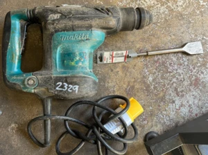 ⭐MAKITA HR3210C 110V AVT SDS TRAPANO A PERCUSSIONE ROTATIVO GWO + PUNTA DEMOLITORE BOSCH NUOVA⭐ - Foto 1 di 9