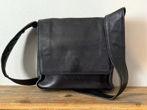 VTG 90s Kenneth Cole New York Pebbled Black Leather Flap Over Purse Shoulder Bag - Picture 1 of 9