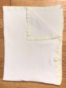 VTG White Thermal Waffle Weave Yellow Trim Baby Blanket - Picture 1 of 5