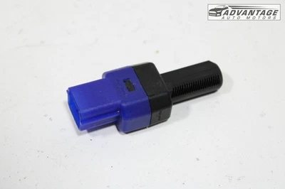 2020-2024 KIA SOUL PARKING BRAKE PEDAL STOP LIGHT SWITCH SENSOR UNIT OEM - Image 1 of 4