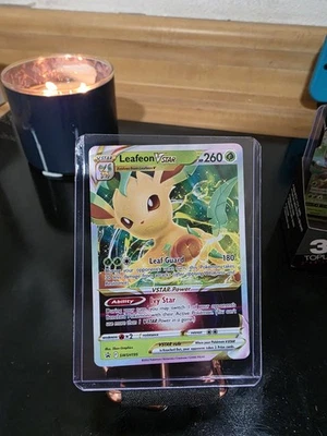 Leafeon VSTAR SWSH195 SWSH: Sword & Shield Promo Cards Holo - Image 1 of 4