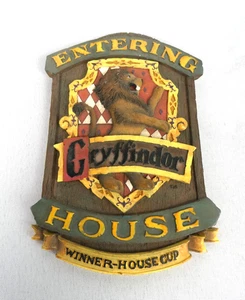 Targa da parete vintage Enesco Harry Potter ingresso casa Grifondoro vincitore casa tazza - Foto 1 di 4