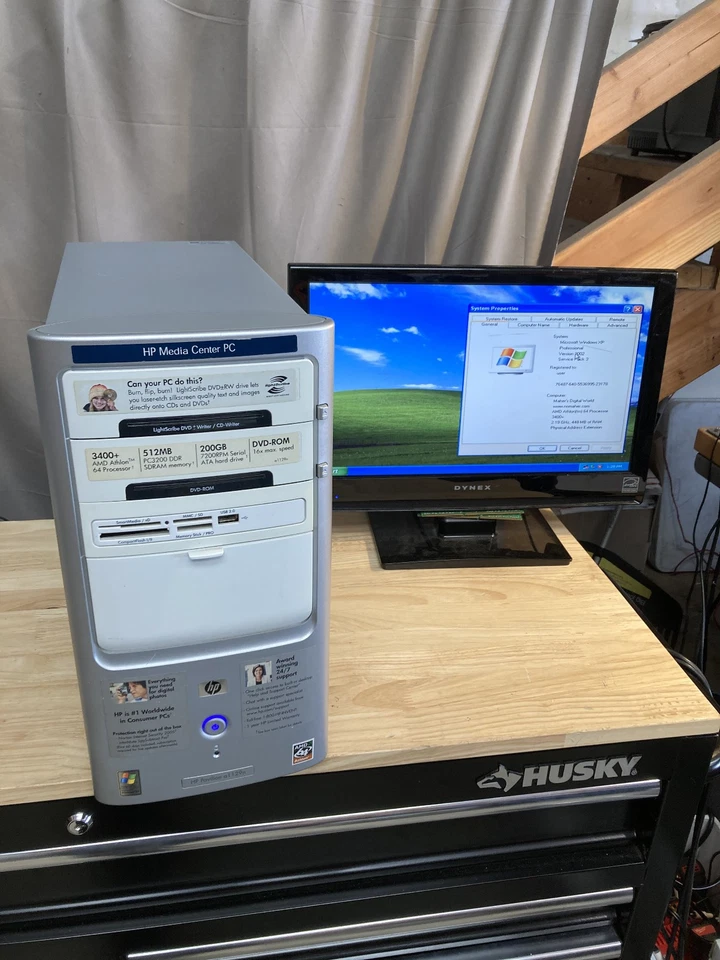 HP Pavilion a1129n AMD Athlon 64 3400+ 2.2GHz 512MB RAM 1TB HDD Windows XP - Image 1 of 4