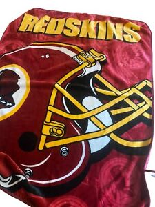 Washington Redskins NFL Plush Throw Blanket Team Helmet Red (Size: 50 x 60)