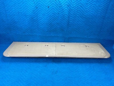 Panel interior de la puerta levadiza de la puerta trasera Lexus LX570 con cubiertas beige: LP01 2011 OEM Foto 1 de 4