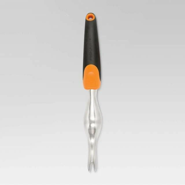 Fiskars Ergo Handle Weeder Garden Tool