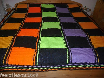 DECKE KUSCHELDECKE HANDGESTRICKT PATCHWORK ca. 220x210x1cm HAND KNITTED BEDCOVER - Bild 1 von 4