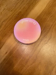 Benefit Glow-La-La Highlighter AURORA - Picture 1 of 3