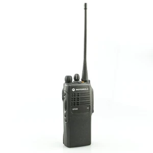 Motorola GP340 Radio ręczne UHF Częstotliwość: 403 do 470 MHz - Zdjęcie 1 z 2