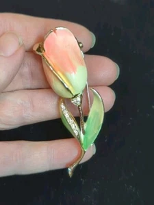 Broche prendedor flor esmaltada BSK de colección con pedrería rosa brote melocotón MCM - Imagen 1 de 5