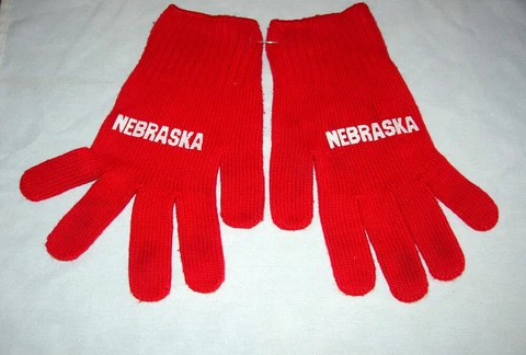 1960'S - 1970'S Era NEBRASKA CORNHUSKERS HUSKERS WOMEN'S GO BIG RED FANS GLOVES Cover