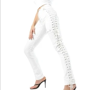 I.AM.GIA. Pantalone agrifoglio elasticizzato vita alta stringato lati TG M bianco - Foto 1 di 12