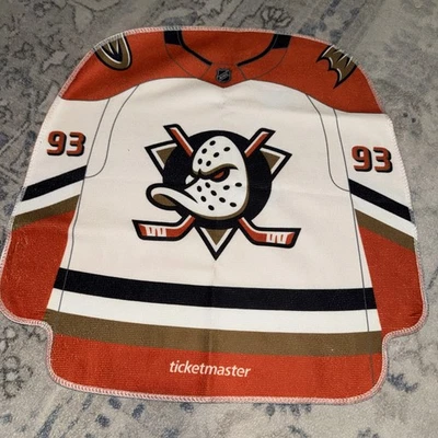 Par de toalhas Anaheim Ducks abridor de temporada 24/25 jersey rally dupla face RARO - Imagem 1 de 4