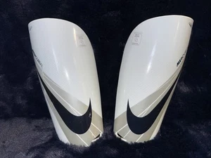 Nike Mercurial Large 5’7” - 5’11”Shinguards. - Picture 1 of 4