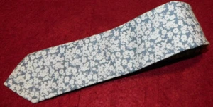 PEYTON & PARKER GREY/WHITE FLORAL ALL COTTON SLIM TIE - DESIGNER TIES. - Picture 1 of 3