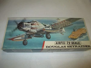 AIRFIX RED STRIPE  1:72 DOUGLAS SKYRAIDER - Picture 1 of 4