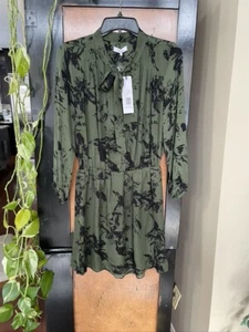 NWT Parker sz S Green Silk Dress - Picture 1 of 3