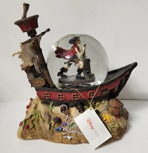 Disney Pirates of the Caribbean ‘Yo Ho A Pirates Life for Me’ Musical Snowglobe - Picture 1 of 12