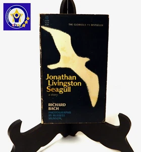 Jonathan Livingston Seagull By Richard Bach 1973 Avon Books Paperback - Imagen 1 de 5