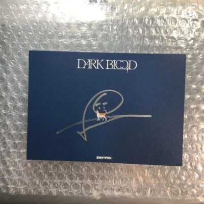 ENHYPEN Jungwon ALBUM SANGUE SCURO CARTOLINA FIRMATA Prodotti ufficiali K-POP... - Immagine 1 di 2