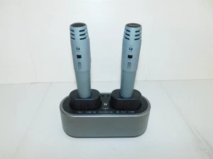 ^^ TOA BATTERY CHARGER MODEL IR-200BC W/ 2 MICROPHONES IR-200M (PTQ102) - Picture 1 of 10