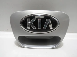 KIA PICANTO 2018-20 TAILGATE RELEASE SWITCH & BADGE (5 DR HBK) 81720G6010 S0846 - Picture 1 of 12