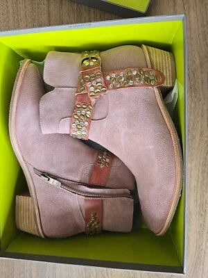 Antelope Demi Boots Women's Blush Suede Western EU40 - Image 1 of 3