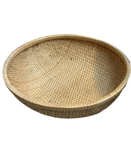 Vintage 70’s Tight Woven Bamboo Oval Wicker Basket Storage Bread Fruit Garden - Picture 1 of 7