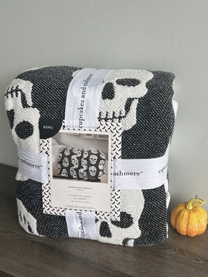 Cupcakes e Cashmere KING Chenille Cobertor de Malha Caveira Halloween 2025 Novo! - Imagem 1 de 4