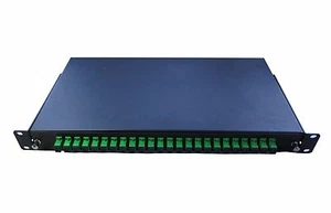 Panel de conexión de fibra óptica, 1U, montaje en rack, 24 puertos cargados SC/APC Simplex-1467 - Imagen 1 de 2