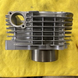 82-83 Yamaha XV920 Virago Cylinder NOS - Picture 1 of 8