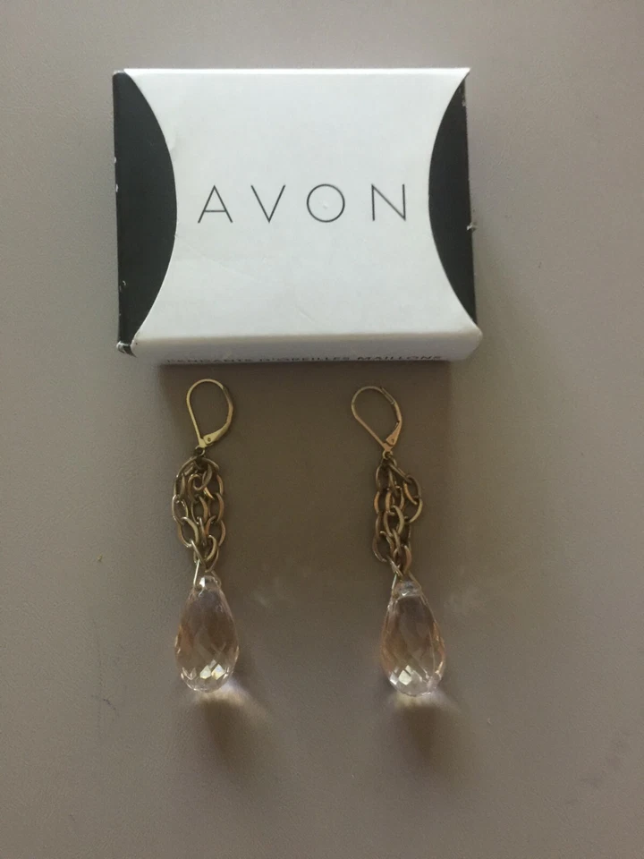 AVON Teardrop Chain Link Earrings - Image 1 of 1