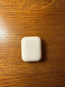 Apple AirPods 2nd Generation with Charging Case - White - Zdjęcie 1 z 2