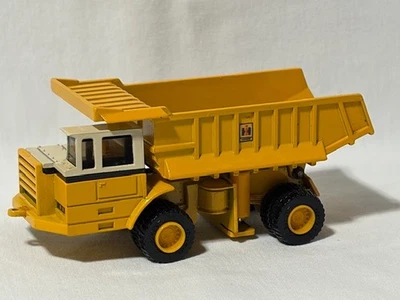 ERTL Mighty Movers International 350 Pay Hauler Dump Truck, 1/64, Hong Kong - Image 1 of 3