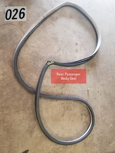 HONDA CIVIC SEDAN REAR RIGHT BODY WEATHERSTRIP SEAL OEM 2006-2011 - Foto 1 di 1