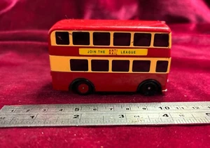 Vintage TOMY 1995 Thomas & Friends Bulgy the Bus diecast model - Picture 1 of 6