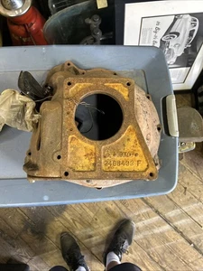 A-BODY SLANT SIX 9.5″ BELLHOUSING, A833 4-SPEED ,clutch Fork, Cover - Picture 1 of 16