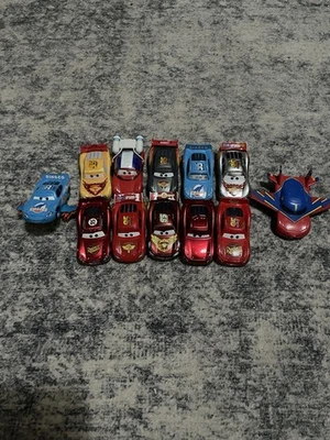 Комплект из 12 старых и винтажных автомобилей Pixar Lightning McQueen бывшие в употреблении - Изображение 1 из 4