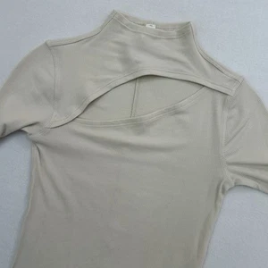 Lululemon Womens 4 Top Short Sleeve Shirt Keyhole Cutout Ribbed Mock Neck Cream - Picture 1 of 7