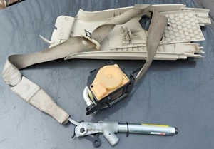 Original Vauxhall (Opel) Insignia A 2008- Fahrer-Sicherheitsgurt und Vorspanner vorne - Bild 1 von 3