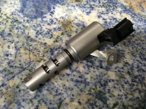 VVT VARIABLE VALVE TIMING SOLENOID for HILUX SR GGN15R GGN15 3/2005-6/2013 4.0L - Picture 1 of 6
