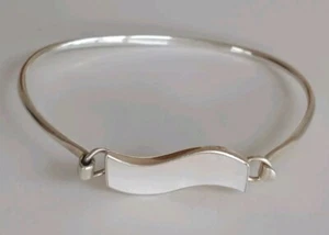 STERLING SILVER 925 AND MOTHER OF PEARL BRACELET - BANGLE - 'S' FORM DESIGN - Picture 1 of 10