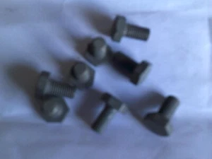 JUEGO DE TORNILLOS DE CABEZA HEXAGON 1/4"" SIN F X 1/2"" DE LARGO LATÓN ESTAÑADO ELÉCTRICO X 8 - Imagen 1 de 1