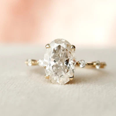 18k Gold Oval Cut 2.30 Carat IGI Lab Created Yellow Diamond Wedding Ring E F VS - Image 1 of 4