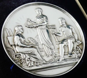 Cased HUGE Sterling Silver School Medal, Grantown Grammar School 1926 - Picture 1 of 12
