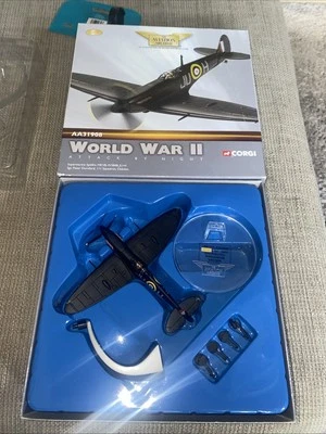 Corgi AA31908 1:72 Scale Supermarine Spitfire Mk V RAF No.111 Sqn Peter Durnford - Image 1 of 4