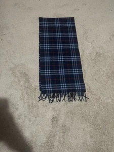 Burberry 100% Lambs Wool Scarf - Picture 1 of 5