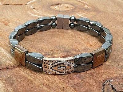 Men’s Women’s Western Therapy Magnetic Hematite BLACK N COPPER Bracelet 2 row - Image 1 of 4