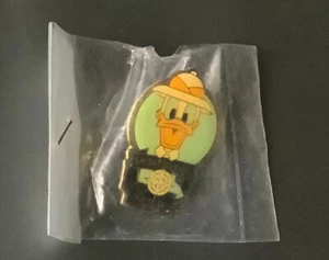 Disneyland 35th Anniversary Donald Duck Pin - Picture 1 of 2
