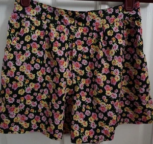 D-Signed girl's short size L - Picture 1 of 5